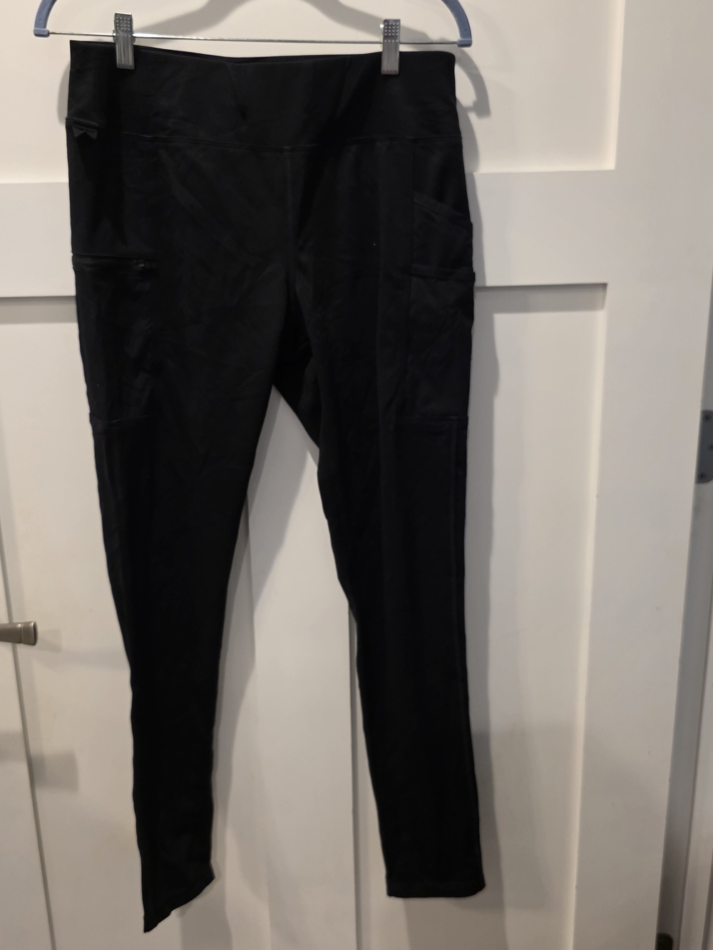 Carhartt Women's Black Force Utility Cargo Pockets High Rise Leggings M
